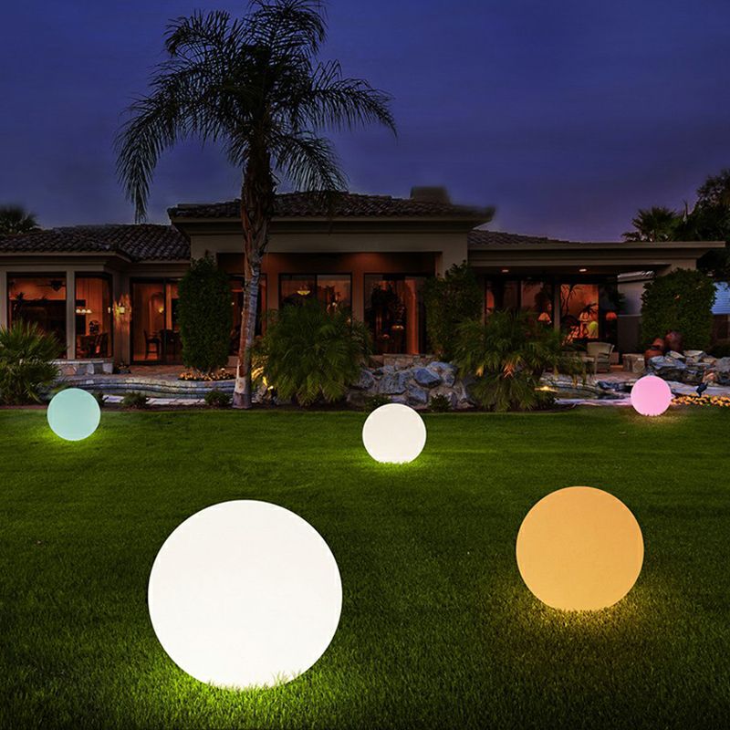 Rechargeable Globe LED Landscape Light Decorative Plastic Outdoor Ground Light in White