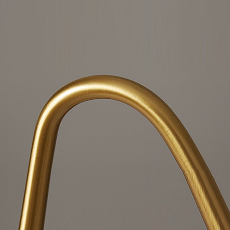 Postmodern Table Lamp Minimalist Metal LED Night Stand Light for Sitting Room Bedroom