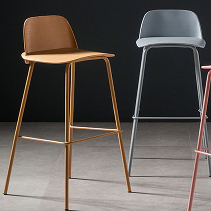 Contemporary Plastic Seats Macron Barstool Metal 4 Legs Bar Stool for Indoor Set of 2