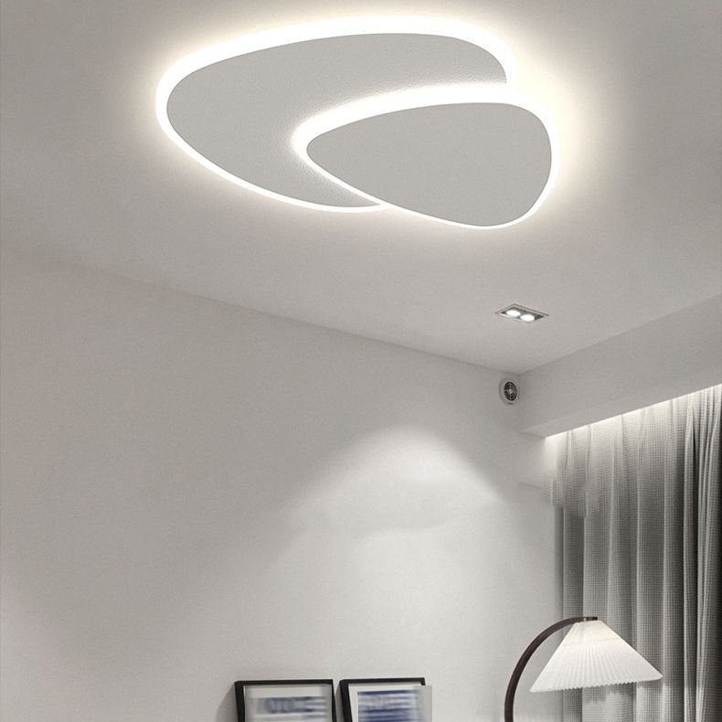 Luminaires à chasse d'eau moderne triangle métal 2 lampes de montage à chasse d'eau légère en blanc