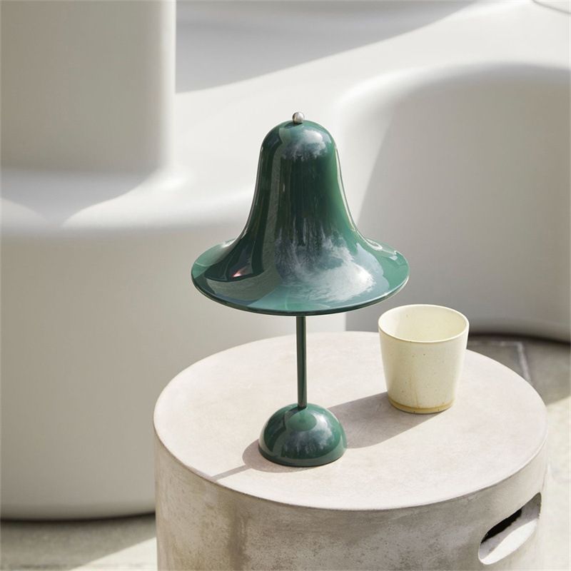 Éclairage de bureau de style moderne Belle lampe de bureau de couleur pour chambre à coucher