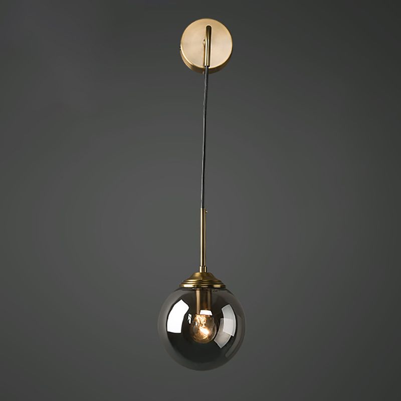 Runde Wandleuchte minimalistische Leuchtenleuchte mit Glasschatten