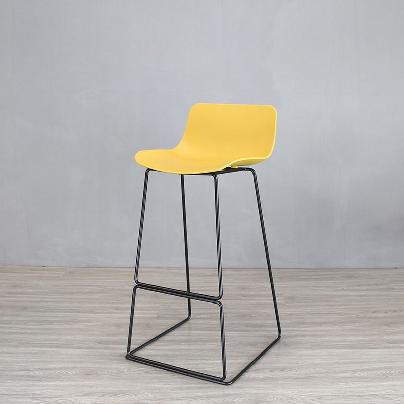 Industrialstil Barhosenmetall- und Plastikstuhl für Esszimmer