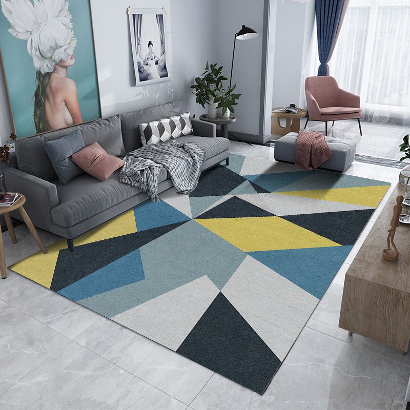 Light Grey Modern Carpet Polyester Graphic Carpet Washable Area Carpet for Living Room