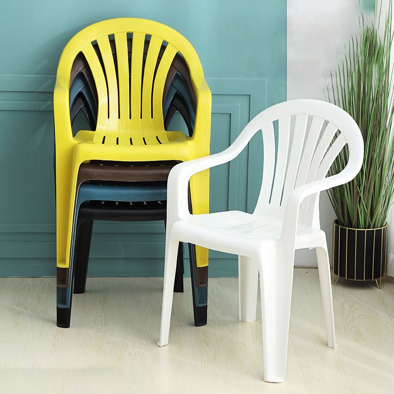 Silla lateral de plástico contemporánea con respaldo Windsor, silla lateral apilable para uso doméstico