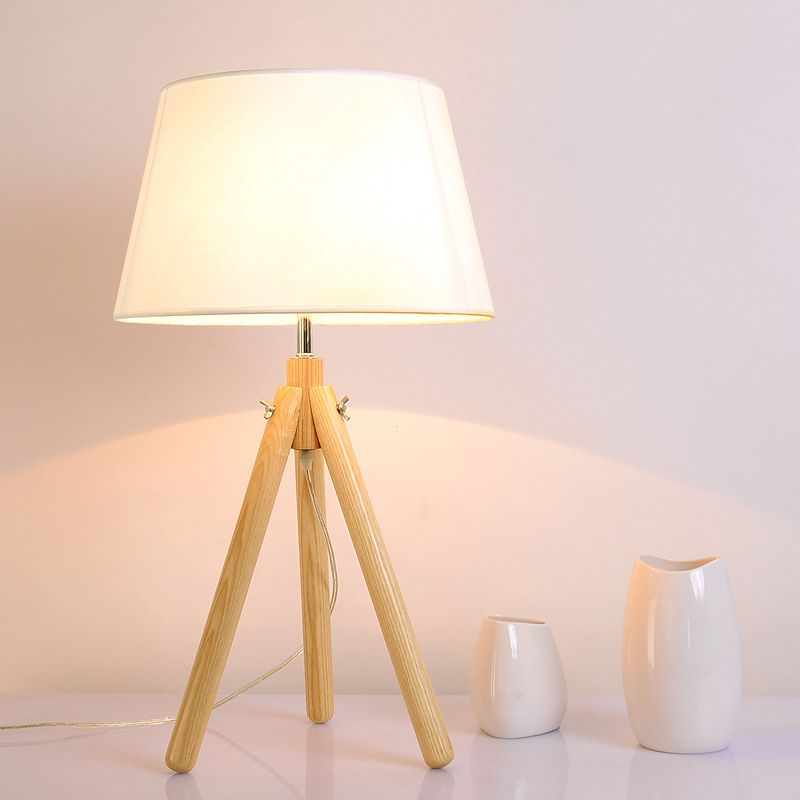 1 tête de salle à manger lampe de bureau gris / blanc / lin de table de lin moderne avec une large teinte en tissu poussée