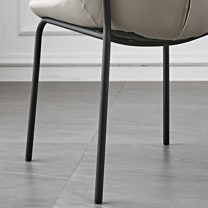Sillas de comedor de cuero de estilo industrial, sillas laterales de comedor sin brazos con respaldo sólido