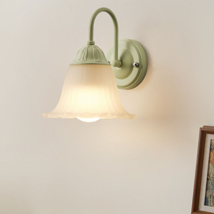 Modern Simple Green Vanity Light Flower Shape Vanity Lamp for Shower Room