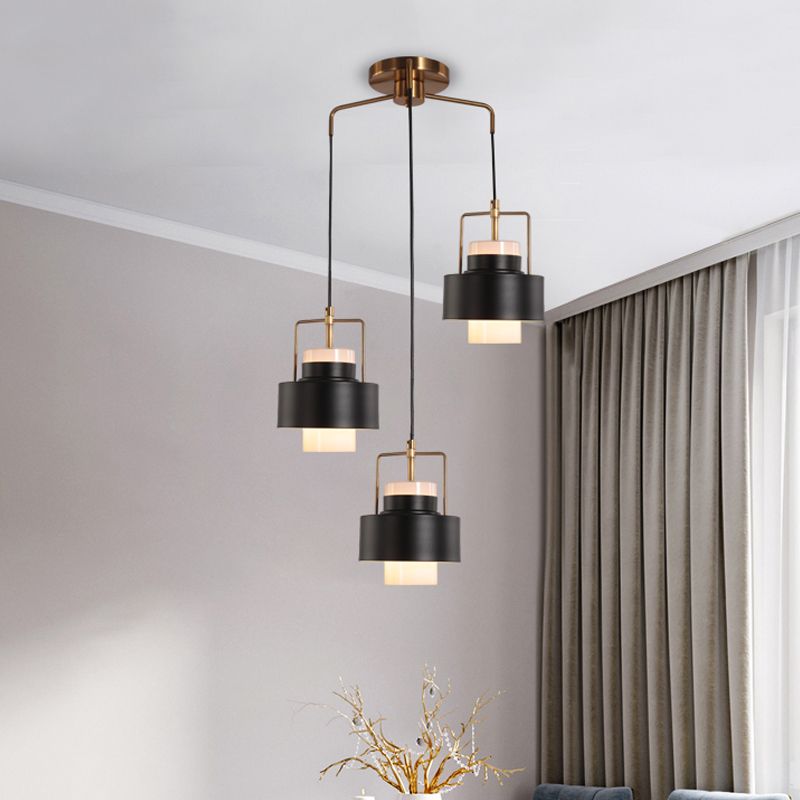Lampe de suspension de suspension finale noire moderniste en métal en métal en forme de tambour