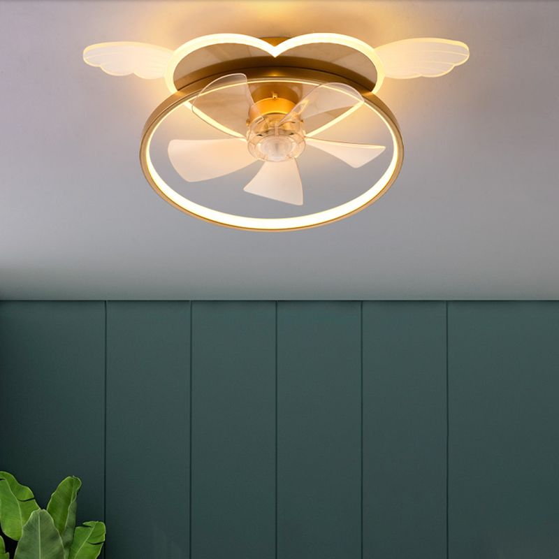 Cartoon Love Heart Led Lüfter Leichtes Acrylschlafzimmer Halbflush Mount Decke mit Metallring