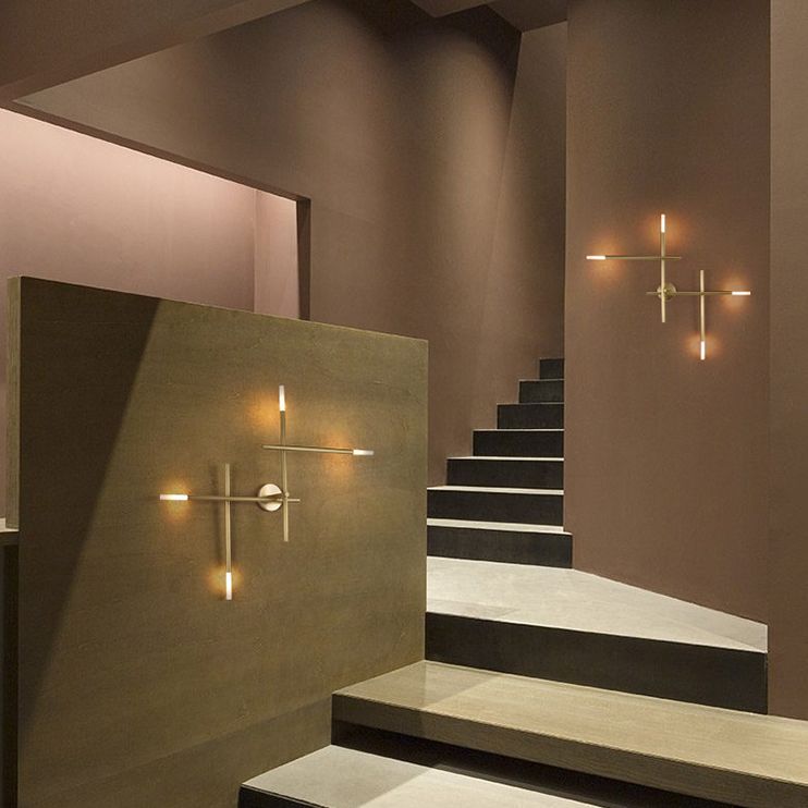 Modern Simplicity Wall Mounted Light Creative Crisscross in Gold Finish Sconce Light for Bedroom