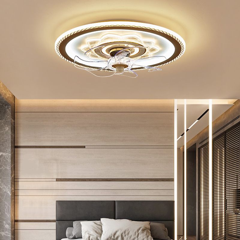 7-Blade Ceiling Fan Contemporary Metallic Fan with Light for Home