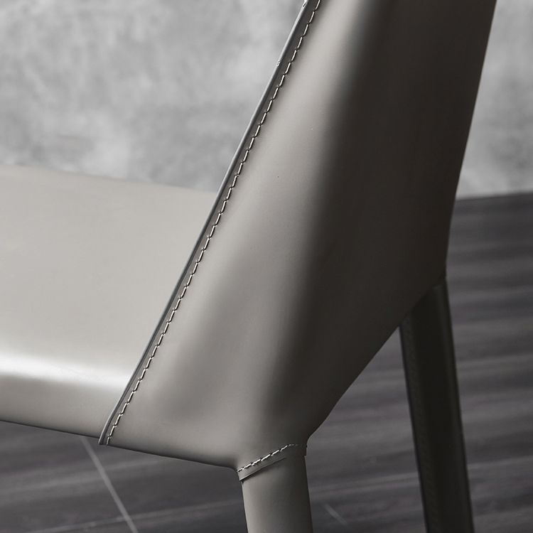 Chaise à dossier solide de style scandinave, pour usage domestique, chaises de salle à manger en métal