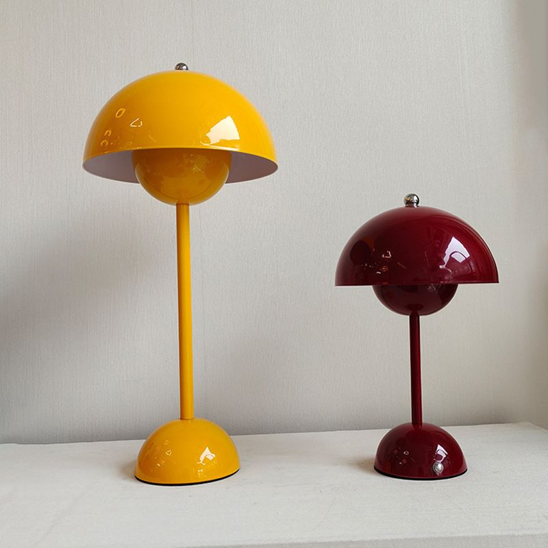 Nuits en dôme et lampes de style moderne en métal 1 lampes à table légère