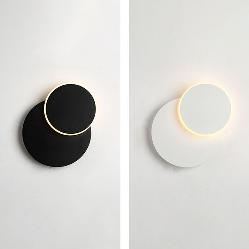 Lámpara de pared LED circular acrílica en estilo creativo moderno de hierro forjado aplastador de pared rotatable para dormitorio