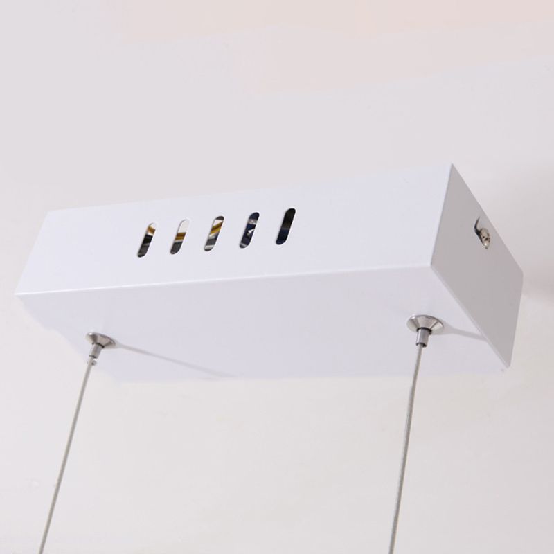 Luce isola a led a forma d'onda bianca nella moderna semplicità in ferro battuto luce a sospensione con ombra acrilica