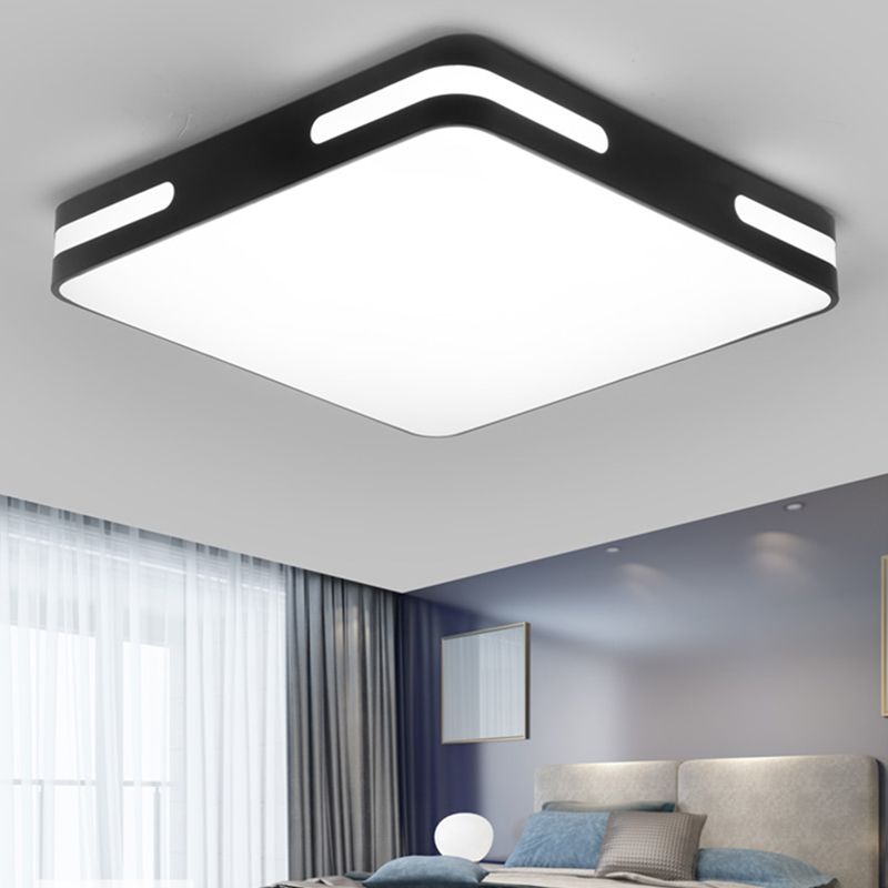 Lámpara de techo LED con montaje empotrado simple y pantalla acrílica