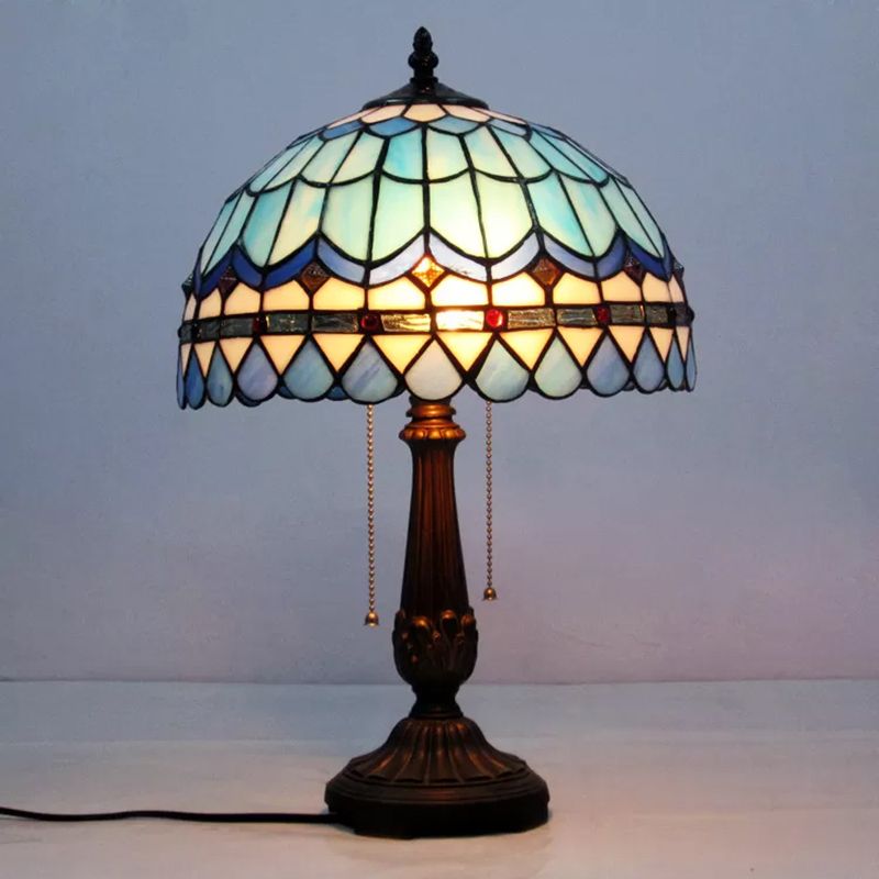 Barokke stijl Dome/Bowl leeslicht 1 licht gebrandschilderd glazen tafelverlichting met metalen basis in blauw