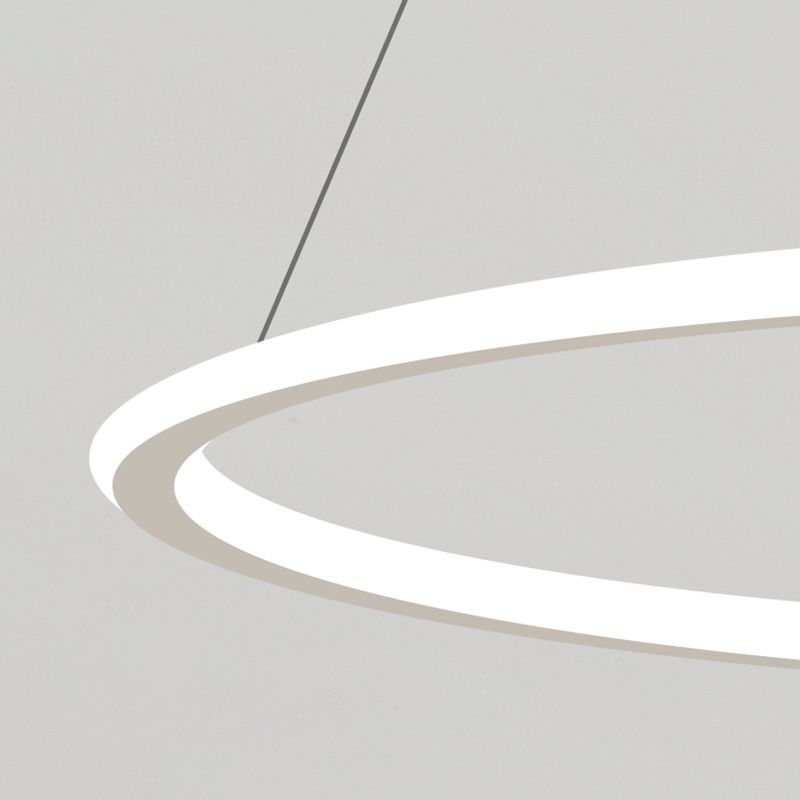 Lampaggio della sala da pranzo moderna per sala da pranzo.