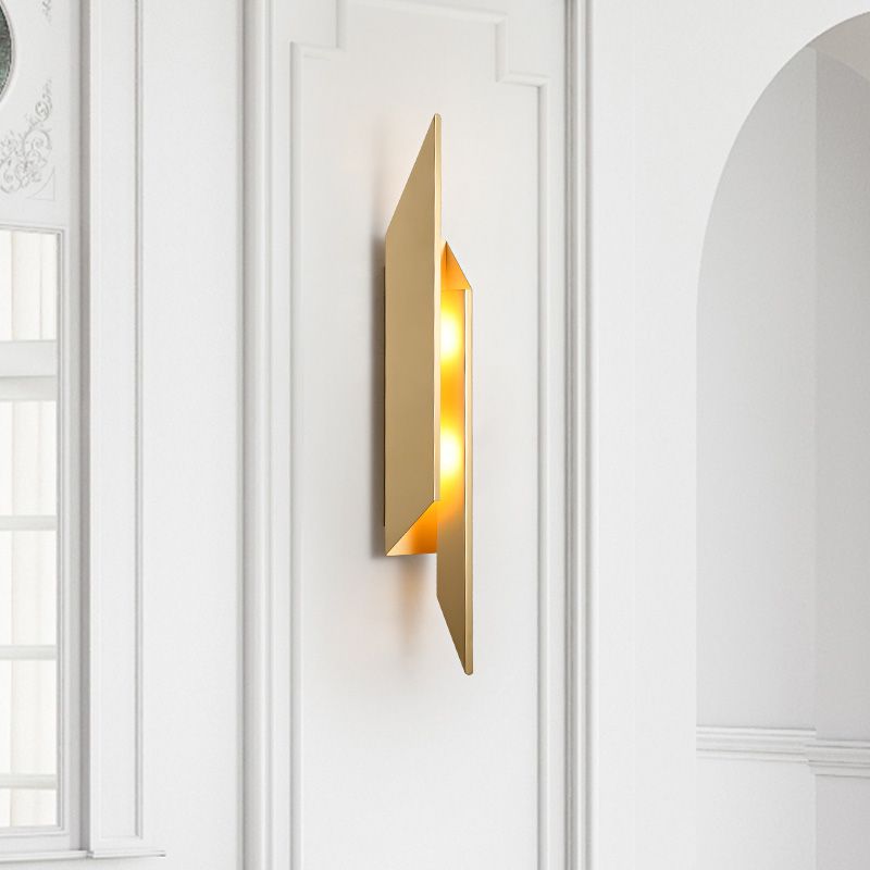 Postmodern Metal Wall Sconce 2 Head Wall Mounted Light Fixture for Bedroom