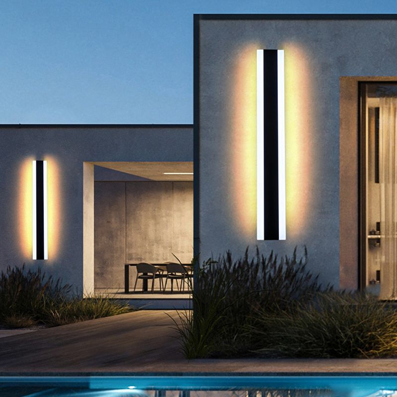 Metal Linear Shape Wall Lighting Modern Style 1-Light Wall Mounted Light in Black