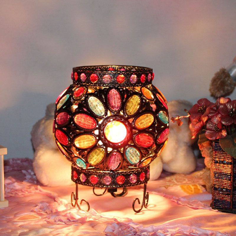 Oblate ijzeren tafelverlichting traditionele 1-licht slaapkamer nachtkastje lamp met acrylkraal in brons