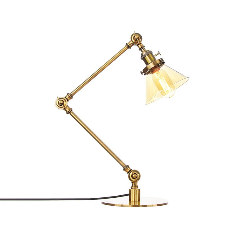 Table conique de style industriel clair Ambre / verre transparent et métal 1 lampe de table de chambre à coucher légère avec bras réglable en noir / laiton