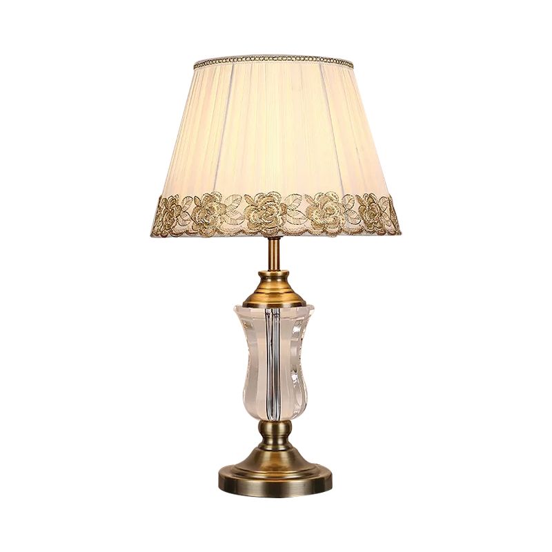 Barreau beige Lumière de nuit moderne 1 lampe de table en tissu léger avec support de lampe en cristal d'urne