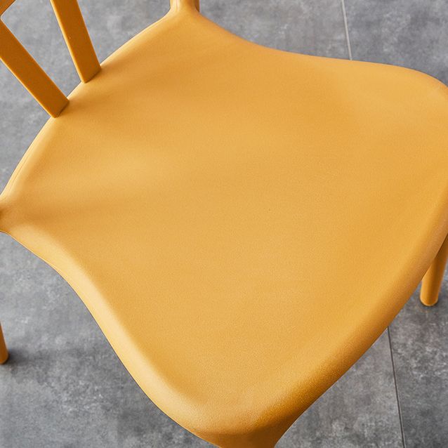 Chaises de salle à manger en plastique de style moderne, chaises de salle à manger empilables pour la cuisine