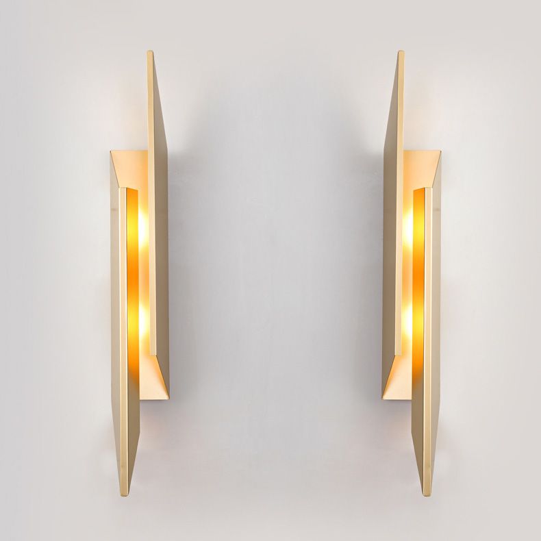 Postmodern Metal Wall Sconce 2 Head Wall Mounted Light Fixture for Bedroom