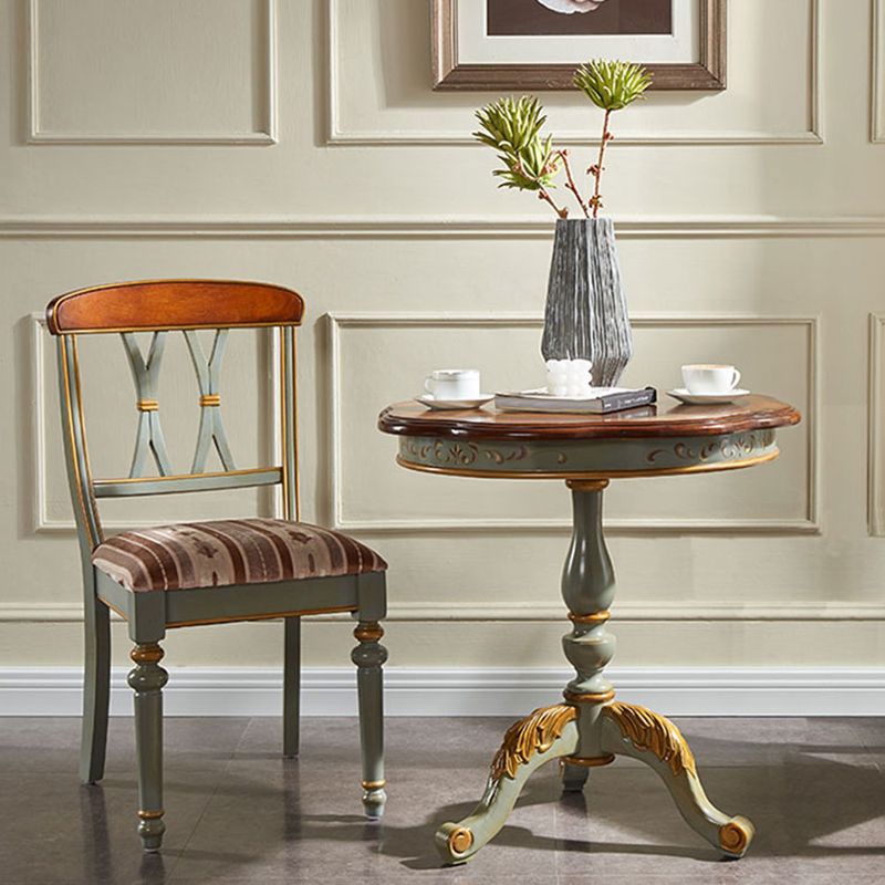 French Country Distressed Coffee Table Wooden Cocktail Table for Home