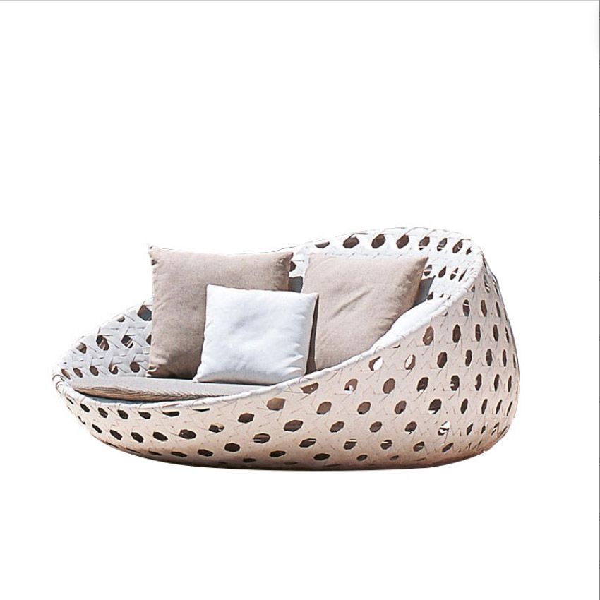 Tropical Patio Daybed Wicker/Rattan UV Resistant With Cushions Fabric