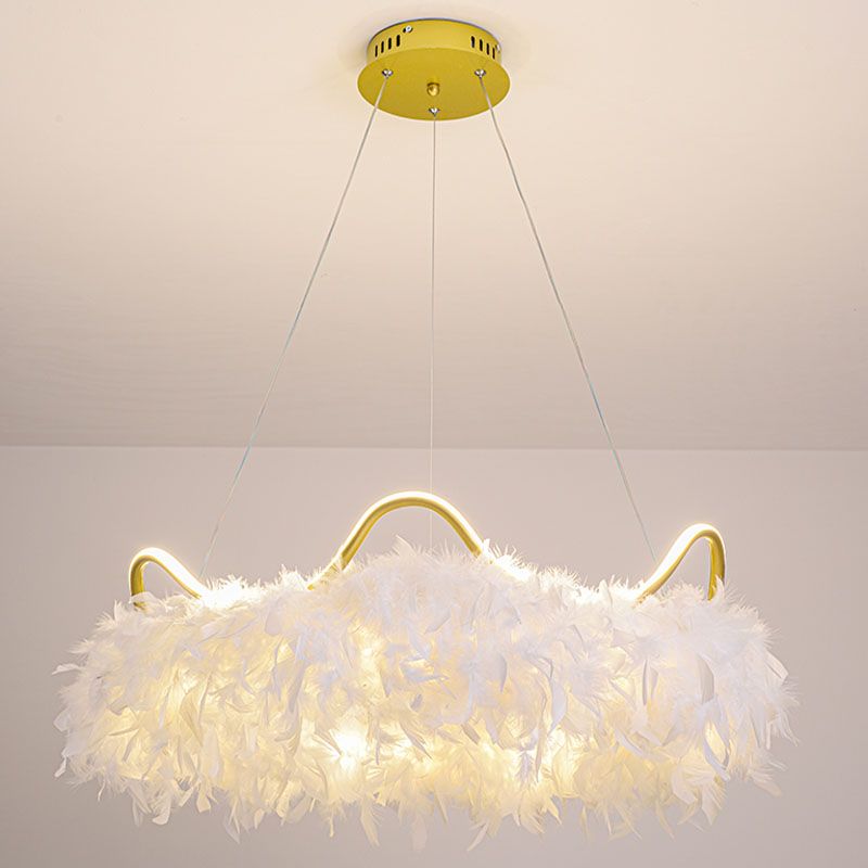 Verstellbare Kronleuchterleuchten moderner Kronleuchter -Anhängerlampe mit weißem Federschatten