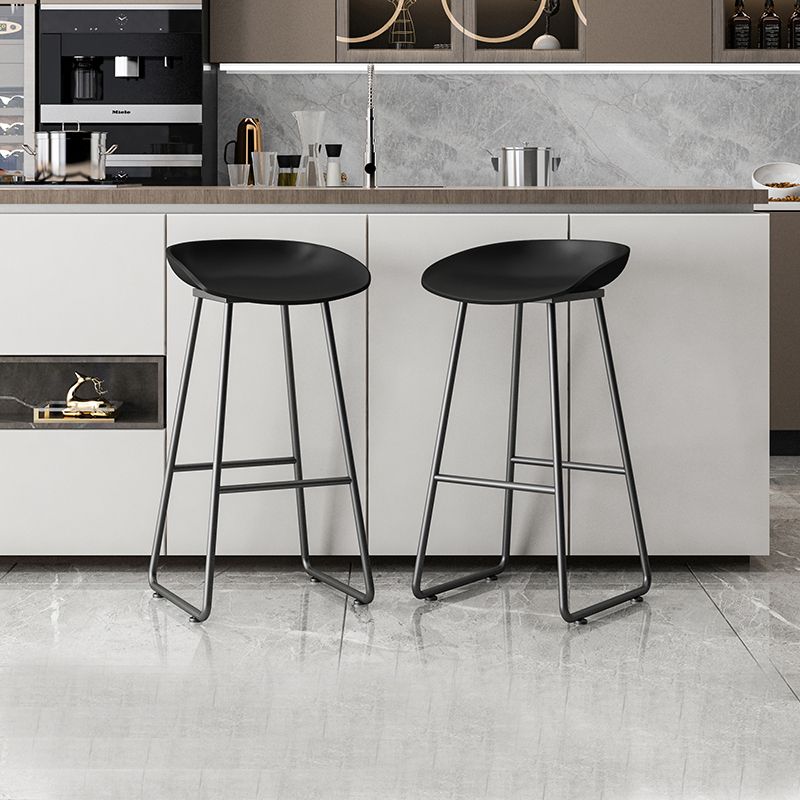 Modern Armless Backrest Counter Stool Iron Kitchen Bar Stool with Plastic Seat
