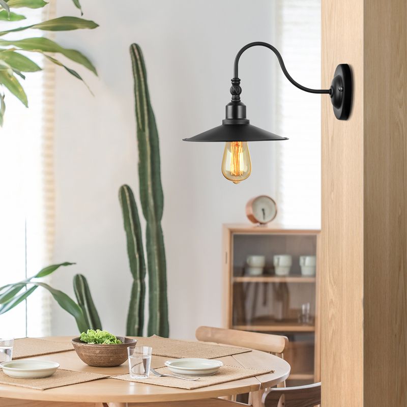 Schwarzes Finish Flared Leuchtenbeleuchtung mit Schwanenhals -Arm -Loft -Stil Metal 1 Lampe Esszimmer Wandleuchte