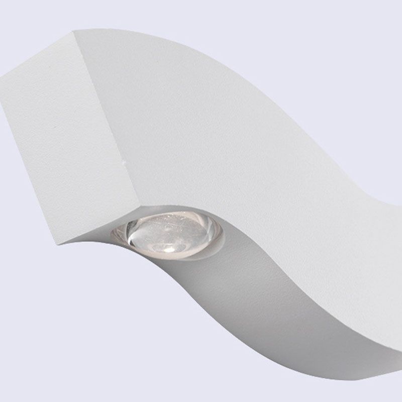 Weiße geometrische LED -wasserdichte Wandlampe in modernen kreativen Lack Aluminium Wandlampe