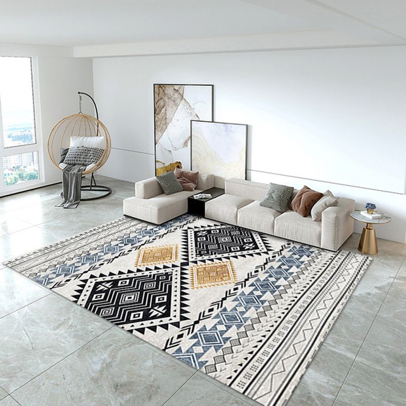 Light Orange Graphic Rug Polyester Casual Rug Stain Resistant Rug for Living Room