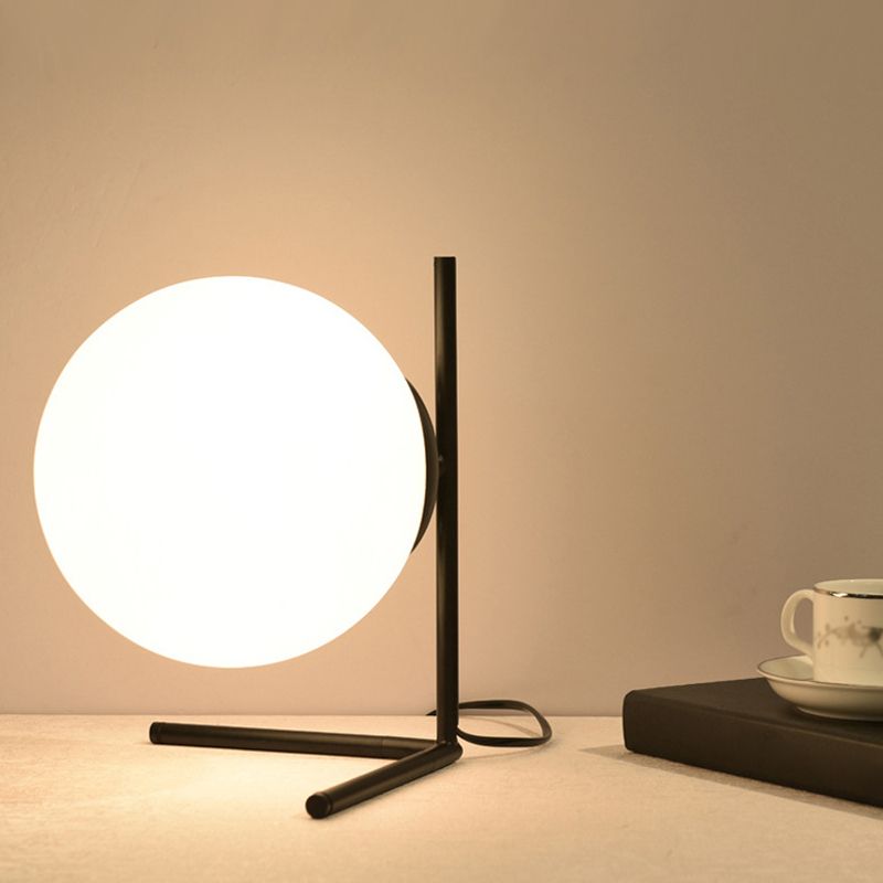 Lampada da tavolo minimalista in vetro bianco globo Lampada da comodino in stile nordico da 9,8 pollici per camera da letto