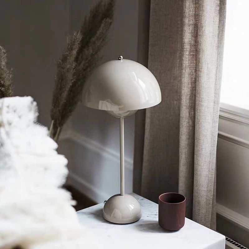 Dome Table Light Nordic Style Metal Night Table Lamp for Bedside