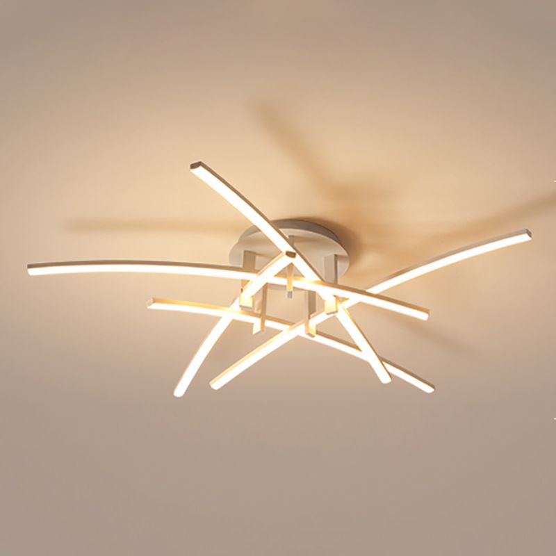 Lámpara de techo de forma lineal de estilo moderno Lámpara de techo múltiple de metal para el comedor