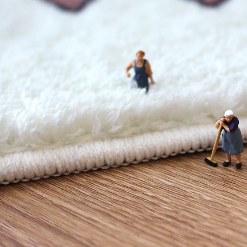 Brown Modern Carpet Polyester Line Carpet Non-Slip Backing Carpet for Home Decor