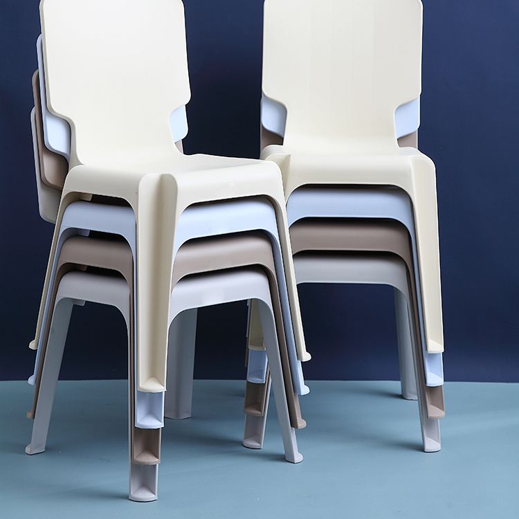 Eigentijdse stijl plastic eetwarmeloze stoel stevige achterste eetstoelen voor thuis