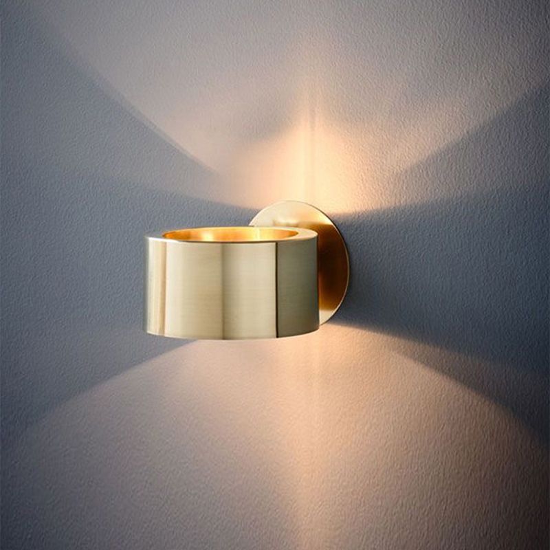 Cylinder Shade Mini Sconce Light Post-Modern 1 Light Metal Wall Light in Brass