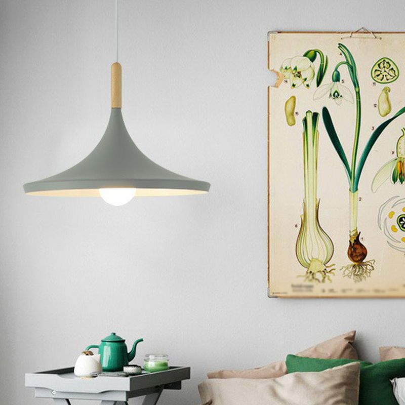 Verjüngter Schattenhänge -Lampe Makkaron Aluminium 1 Lampen -Nacht -Pendellicht mit Holzoberteil
