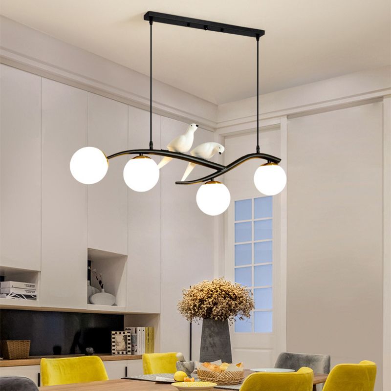 Modern Creative Globe Isola Light Iron Iron Firmine a 4 luci a 4 luci con tonalità di vetro