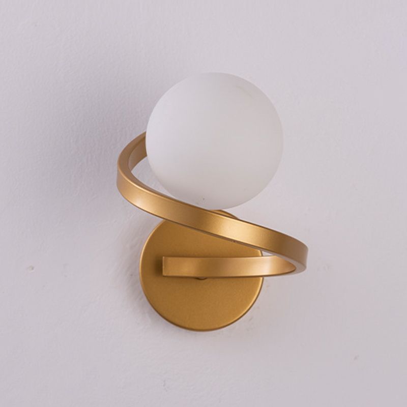 Single Black/Golden Modern Wall Mounted Sconce Glass Shaded Wall Light for Foyer