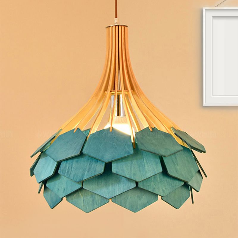 Pin Cône Hanging Lightture Modern Style Wood 1 Bulbe Red / Blue Pendant lampe pour salle à manger