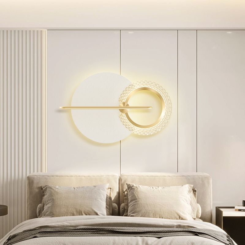 Metal Geometric Shape Wall Light Modern Style 2-Lights Wall Mounted Light Fixture in Gold