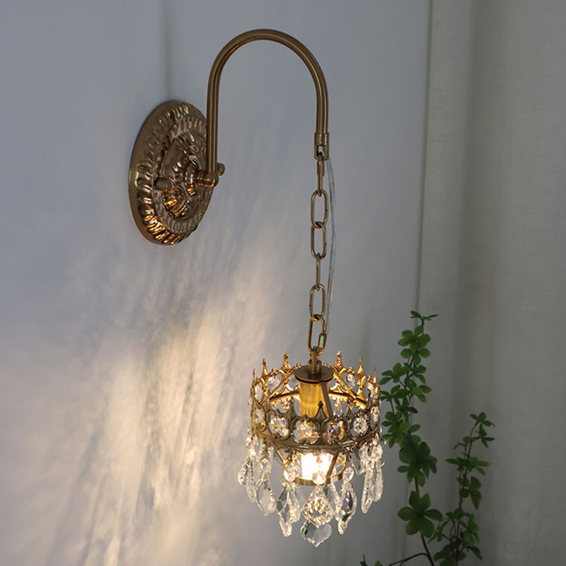 Iluminación de pared de metal Lámpara de pared de cristal posmoderna para dormitorio de sala de estar