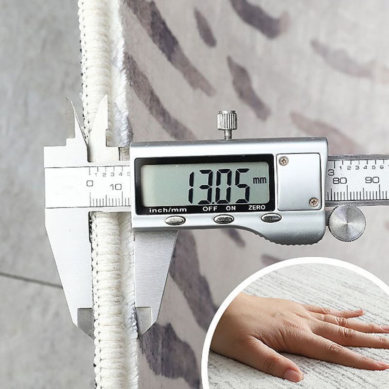 Gray Modern Area Rug Polyester Abstract Graphic Rug Washable Rug for Living Room